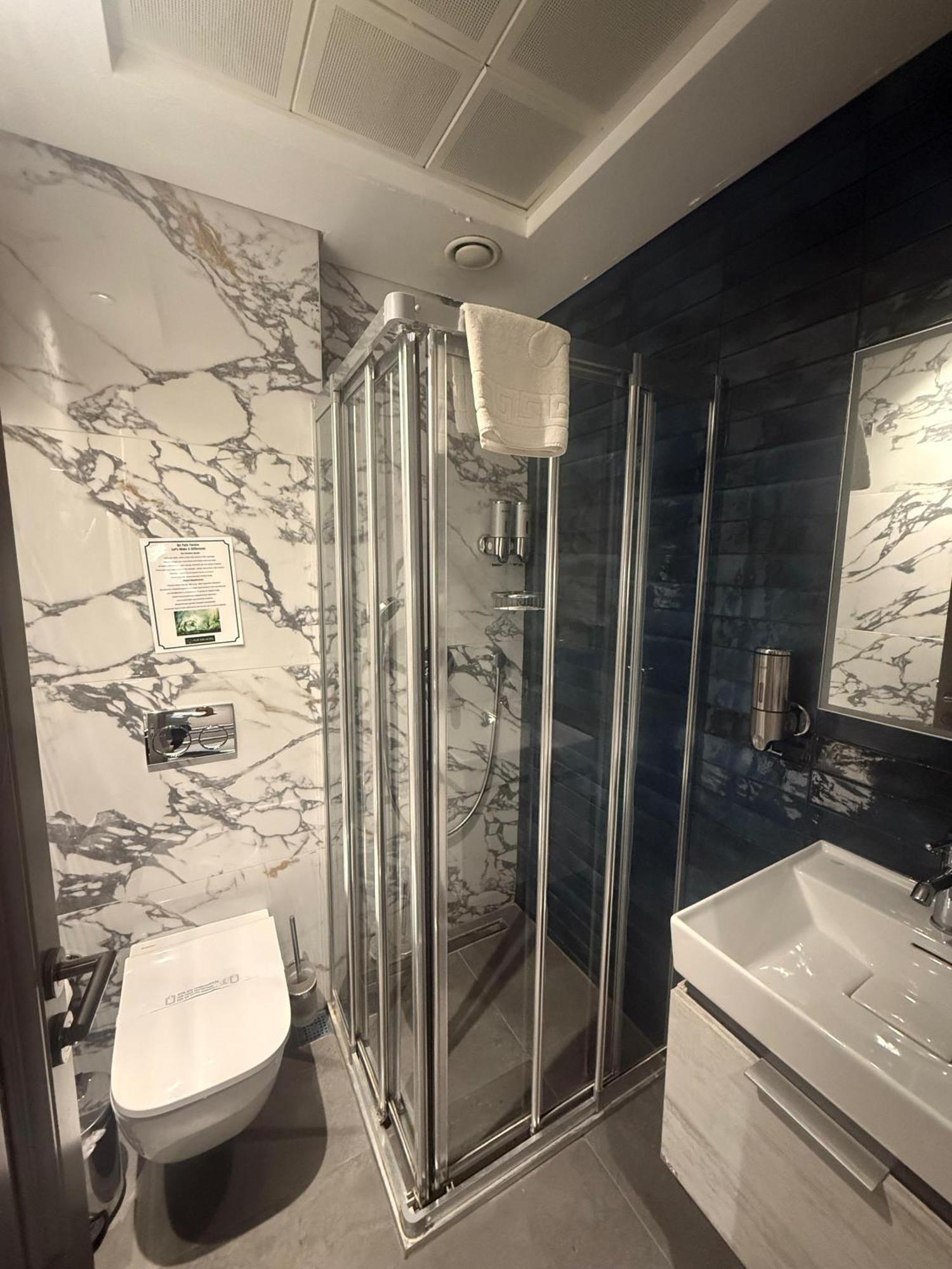 Plat Inn Hotel Taksim Istanbul Bagian luar foto
